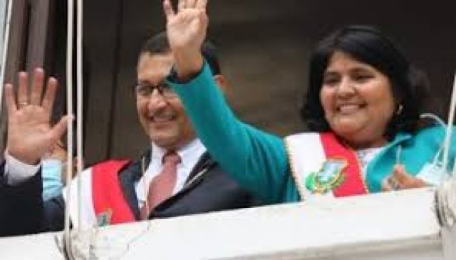 Reaparece la Vicegobernadora de Tarija y dice que no tiene ni salario