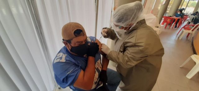 Covid: Se estanca la vacunación en Tarija, hay unas 160 mil dosis disponibles