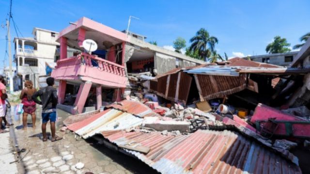 Haití confirma más de 2.200 fallecidos por sismo