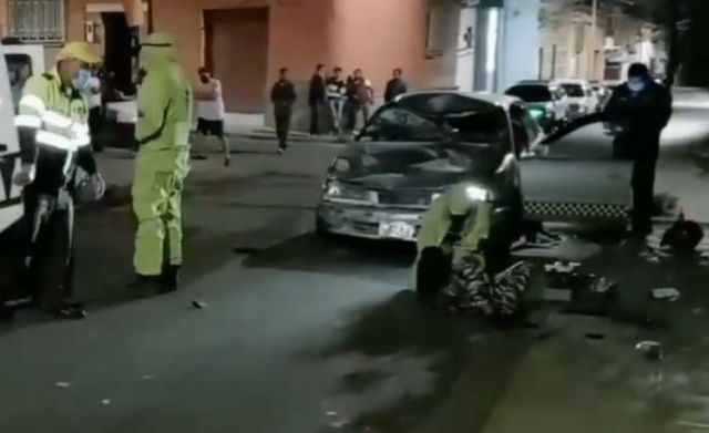 Tres personas heridas tras colisión frontal en Tarija, hay un aprehendido