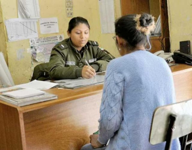 Violencia: El gran desafío de tomar  valor y denunciar a tu agresor 