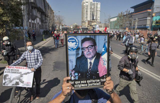 Chile recuerda a  Allende a 48 años  del Golpe de Estado