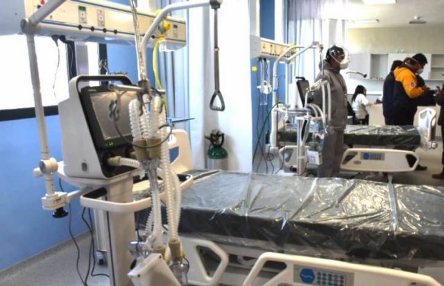 Sin personal, Hospital reduce 10  UTI y cierra Terapia Intermedia