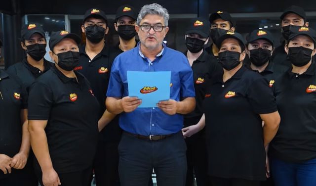 Hot Burger pide disculpas y asegura que hará todo lo necesario para reparar el ‘inconveniente’ a la afectada