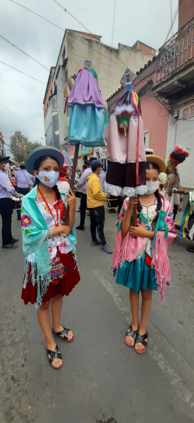 Pequeñas alféreces 
