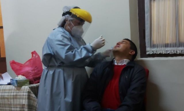 Sedes Tarija afirma que cuenta con suficientes pruebas para detección de Covid hasta fin de año
