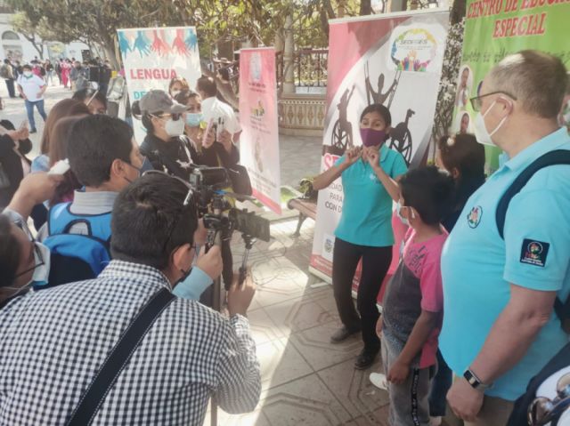 Municipio impulsa la inclusión de las personas sordas con actividades de concientización en Tarija