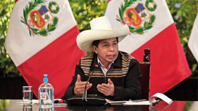 Perú: aprueban ley para incinerar cadáver de exalzado