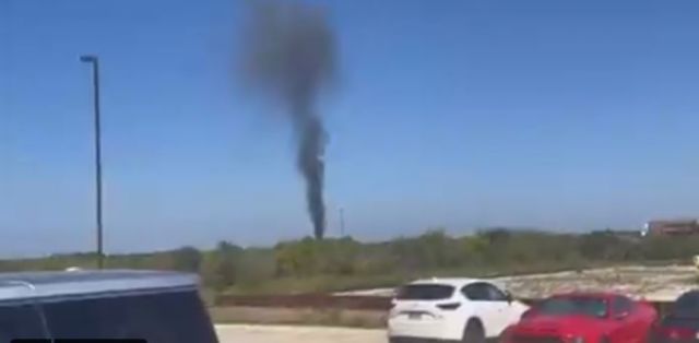 Reportan heridos luego que de estrellarse un avión militar en Texas-EUU