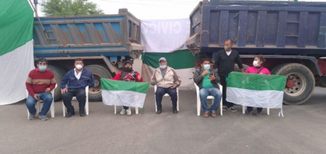 Cívicos del Chaco instalan bloqueo en el cruce de Campo Pajoso (Fotos)