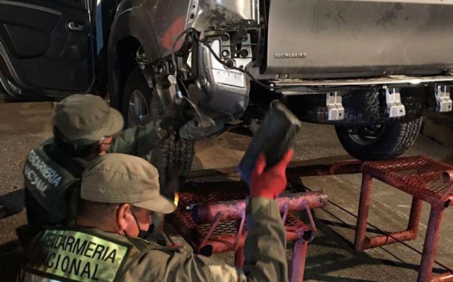 Cuatro bolivianos son detenidos con 43 kilos de droga en Argentina