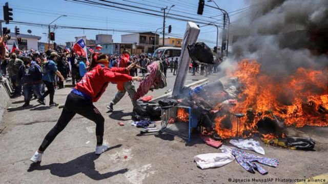 Repudian ataque  a campamento de  migrantes en Chile