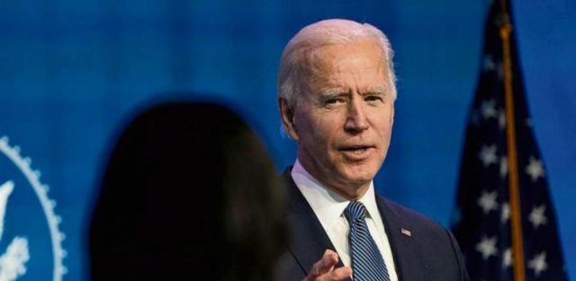 Encuesta: Confianza en gestión de Biden va en declive