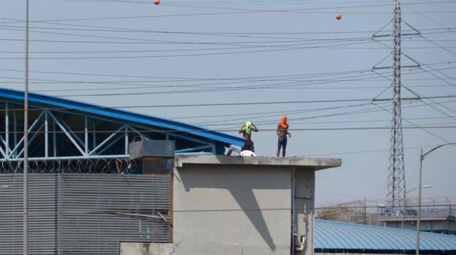 Ecuador planea indultar 2.000 presos