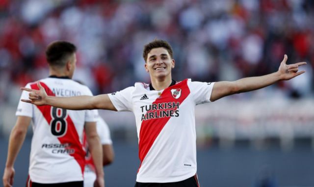 River le ganó a Boca y escaló a lo más alto del fútbol argentino