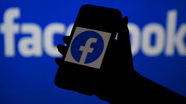 Facebook señala que es poco probable que la caída de sus redes sociales de deba a un ataque cibernético