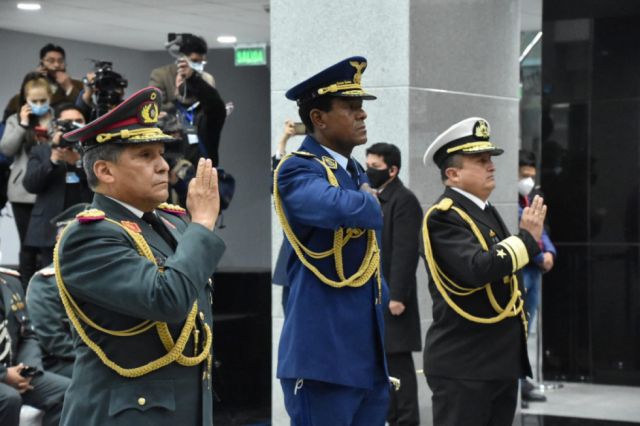 Del traslado de Camacho a la nueva guardia militar de Arce