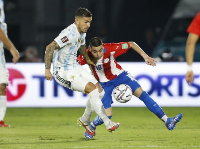 Argentina rescata un empate  ante Paraguay en Asunción