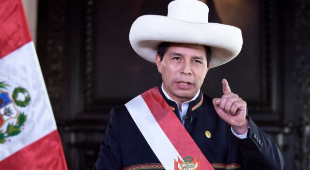 Perú: rechazan norma que facilita cese de Castillo