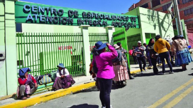 Cocaleros denuncian que la Policía "implanta pruebas"; muestran recibo que Alanes compró explosivos