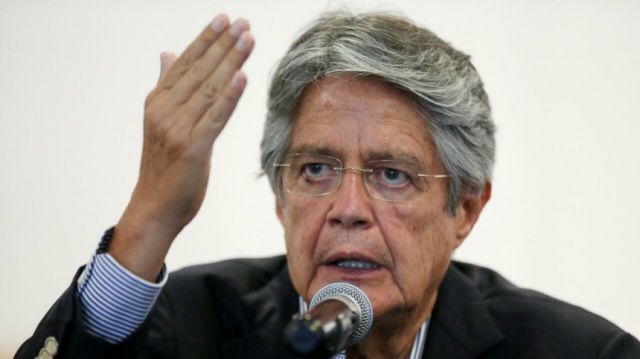 Lasso tacha las marchas opositoras de "golpistas"