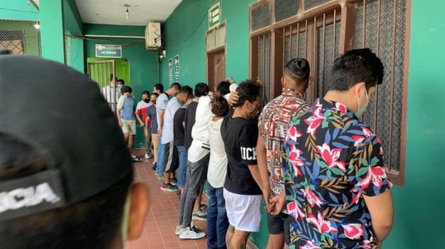 La Policía se llevó a 16 menores hallados en fiestas clandestinas en Tarija