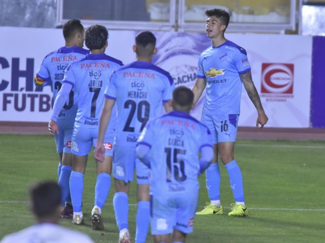 El tarijeño Villamil es el jugador con más partidos en Bolívar  