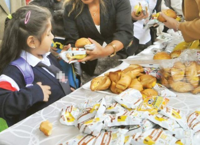 Desayuno escolar: Productores tarijeños dicen que el bono irá al contrabando