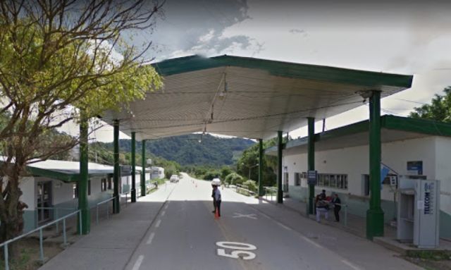 Paso fronterizo entre Bermejo y Aguas Blancas se mantiene irregular 