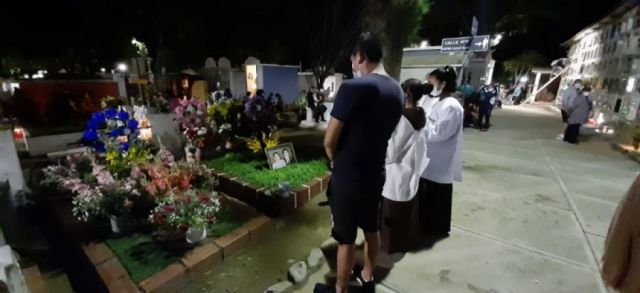 Más de 15 mil personas visitaron el Cementerio General de Tarija por Todos Santos