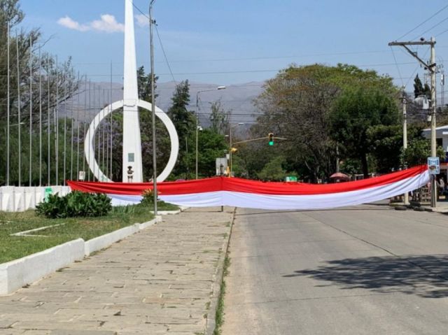 Tarija: Cívicos mantienen paro, Montes apoya, el MAS en alerta