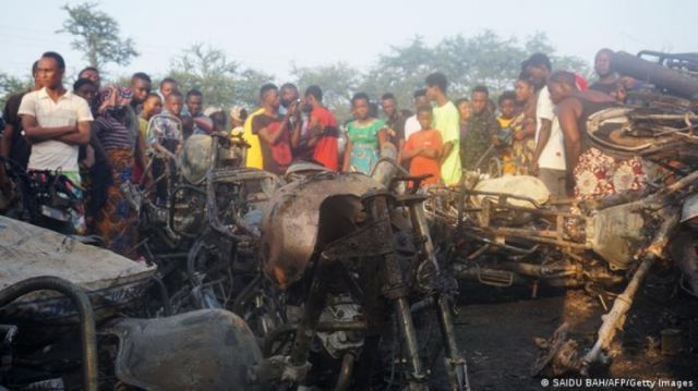 Explosión de un camión cisterna en Sierra Leona deja 99 muertos 