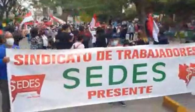 Trabajadores del Sedes Tarija se suman a las protestas contra la Ley 1386