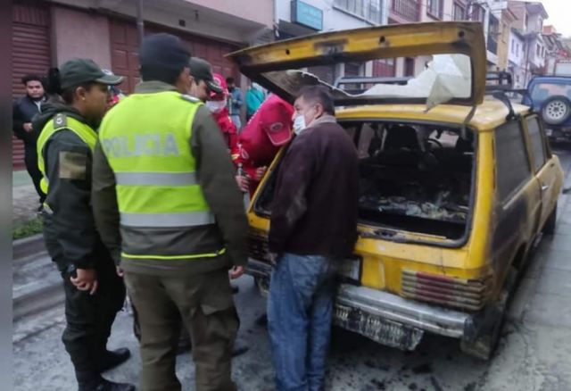 Tarija: Un vehículo explotó mientras circulaba