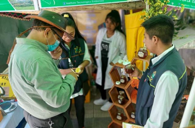 Tecnológicos de Tarija expusieron su potencial productivo