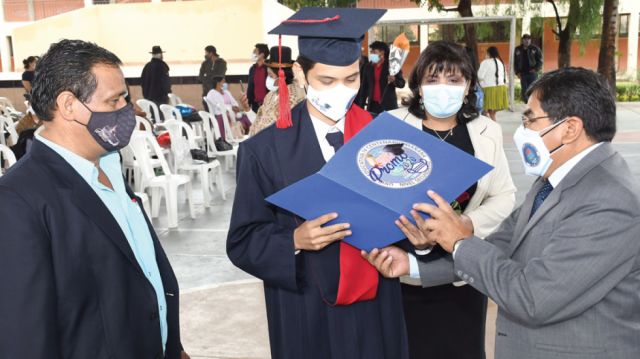 Covid: En las graduaciones se pedirá el carnet de vacunación 