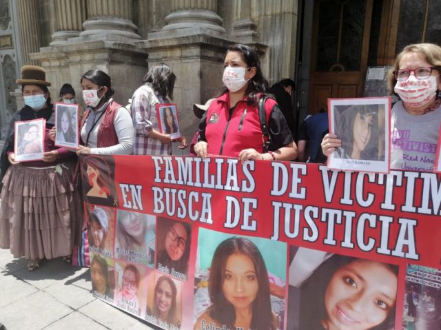 Familiares de víctimas de feminicidio exigen “cadena perpetua” para los asesinos de mujeres