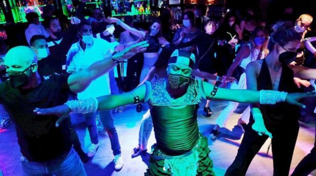 Tarija: Las discotecas pedirán el carnet de vacunación Covid para el ingreso 