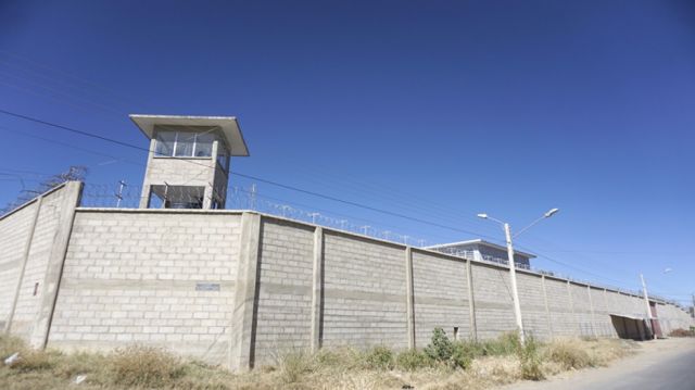 Reo se fugó del penal usando sábanas como soga