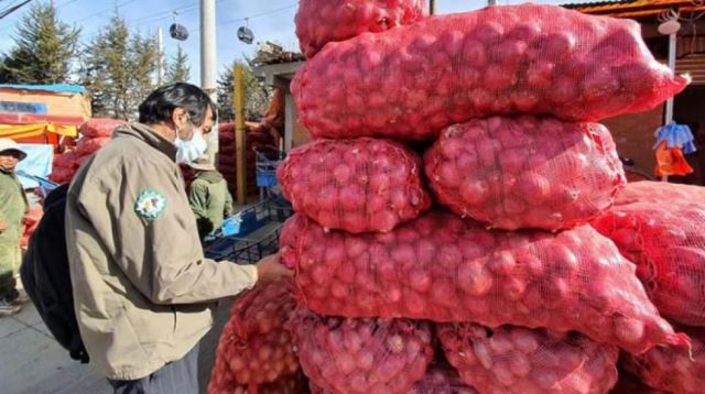Comercio: Senasag pone en marcha el “Plan Navidad”