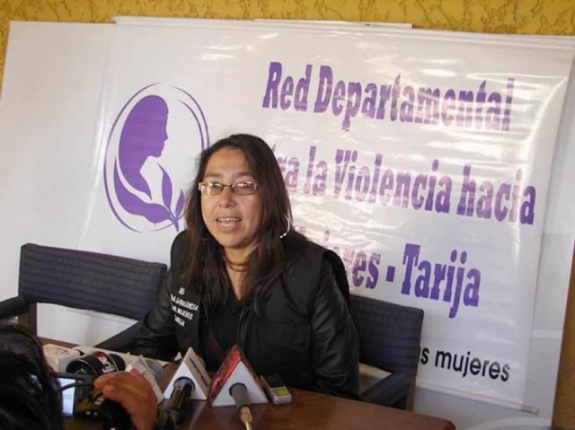 Cuestionan a la Gobernación por eliminar la Dirección de Género