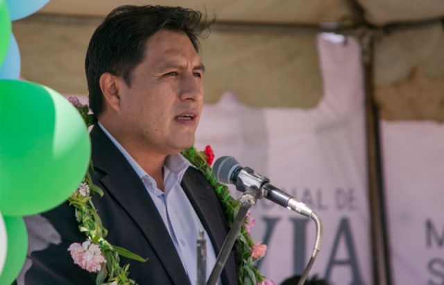 Ministro afirma que los SEDES tienen dinero para atender el SUS con medicamentos