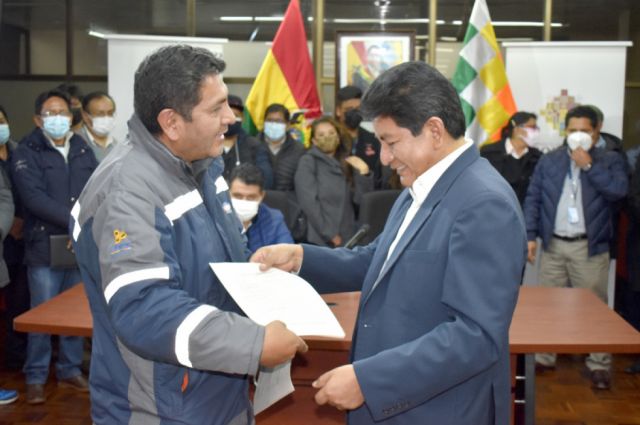 Gobierno contrata a 318 trabajadores para Naabol y levantan plan de contingencia en aeropuertos