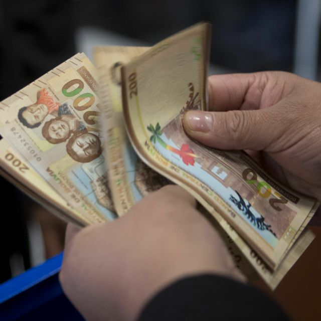 Gobierno garantiza el pago del Aguinaldo de Navidad en el sector público