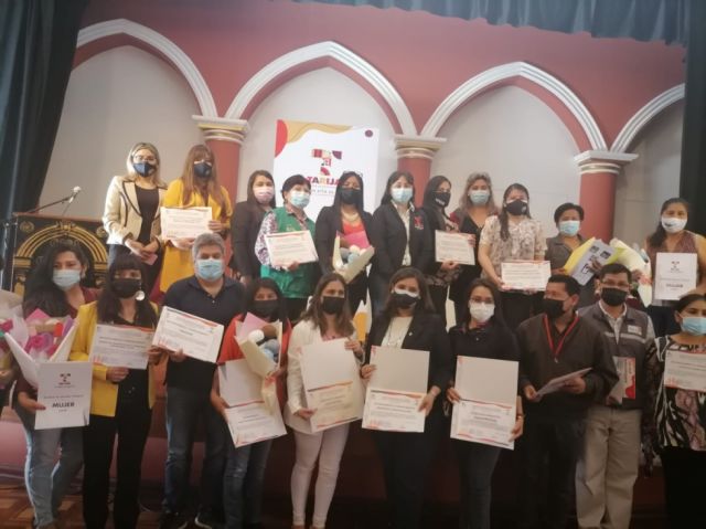 Alcaldía de Tarija reconoce labor social contra la violencia