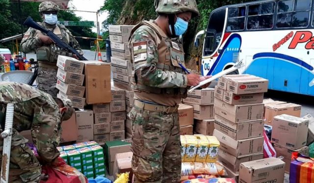 Decomisan en Villa Montes  15 toneladas de mercadería