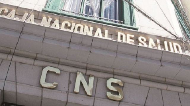 Investigan contratos "fantasma" en la CNS; fiscal señala que serían unos 80