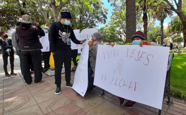 Tarija: Falta de especialistas inquita a pacientes con cáncer