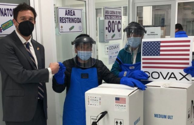 EEUU dona a Bolivia lote de casi un millón de vacunas Pfizer contra el Covid-19