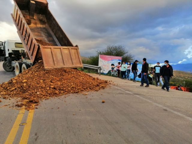 Pese al bloqueo de caminos, la Asamblea abrogó la Ley del 1%